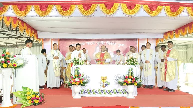 বান্দুরা সেমিনারীর প্রতিপালীকা ক্ষুদ্রপুষ্প সাধ্বী তেরেজার পর্ব উদযাপন
